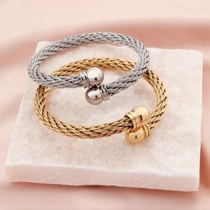 Wire Open Bangles 18k gold plated stainless steel